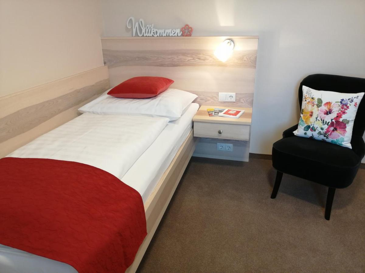 Pension Katrin Salzburg Room photo